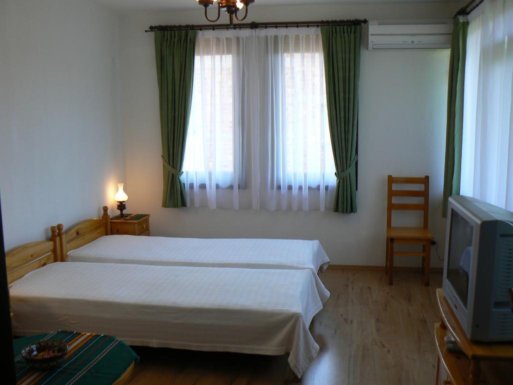 Guest House Stara Planina Kalofer Oda fotoğraf